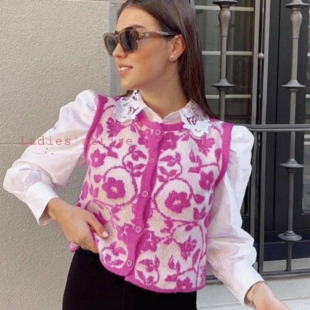 Zara Floral Knit Vest - Picture 2 of 5